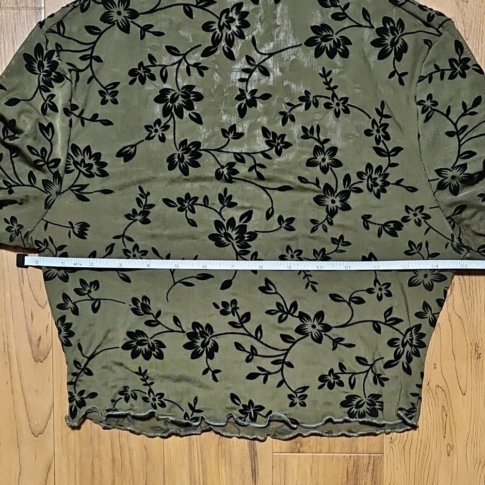 Floral Olive Green Top - Picture 3 of 5